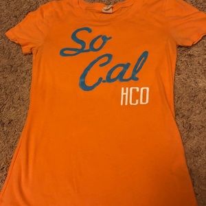 Junior’s Hollister Graphic t shirt